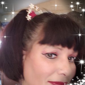 Meet your Posher, Deanna